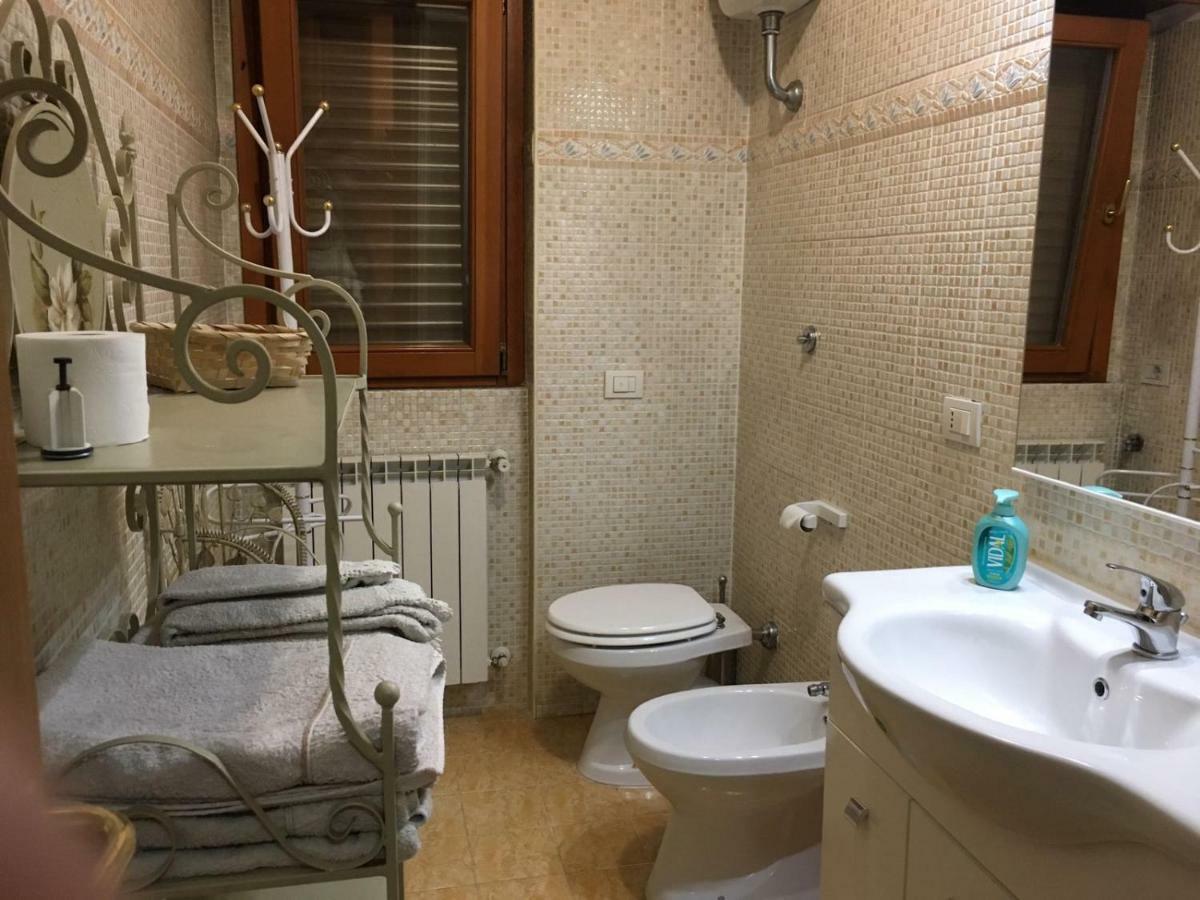 L'Affittacamere Nel Parco "Appia Antica" - Piscina A Uso Ospiti Rome Luaran gambar